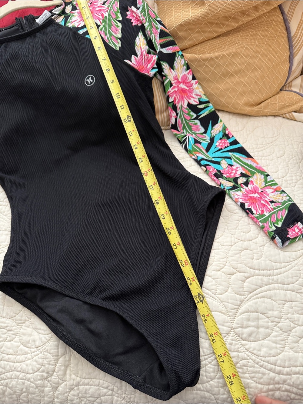 Hurley Black Floral Long Sleeve Rash Guard One Piece Swimsuit UPF 50 Size L - Picture 9 of 17